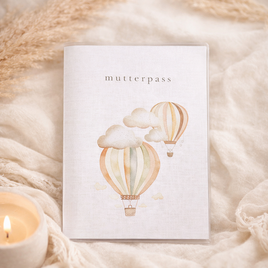 Personalisierte Mutterpass Hülle mit Heißluftballon Motiv in Pastellfarben, neutrales Schwangerschaft Geschenk für werdende Mama.